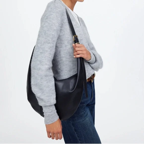 Madewell The Essential Curve Shoulder Bag - Picture 2 of 9